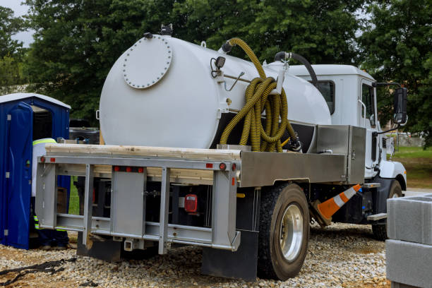 Best Construction site porta potty rental  in Hampton, IA
