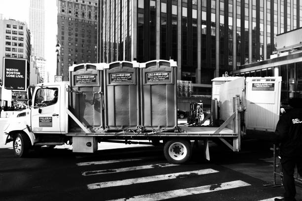 Portable Toilet Options We Offer in Hampton, IA